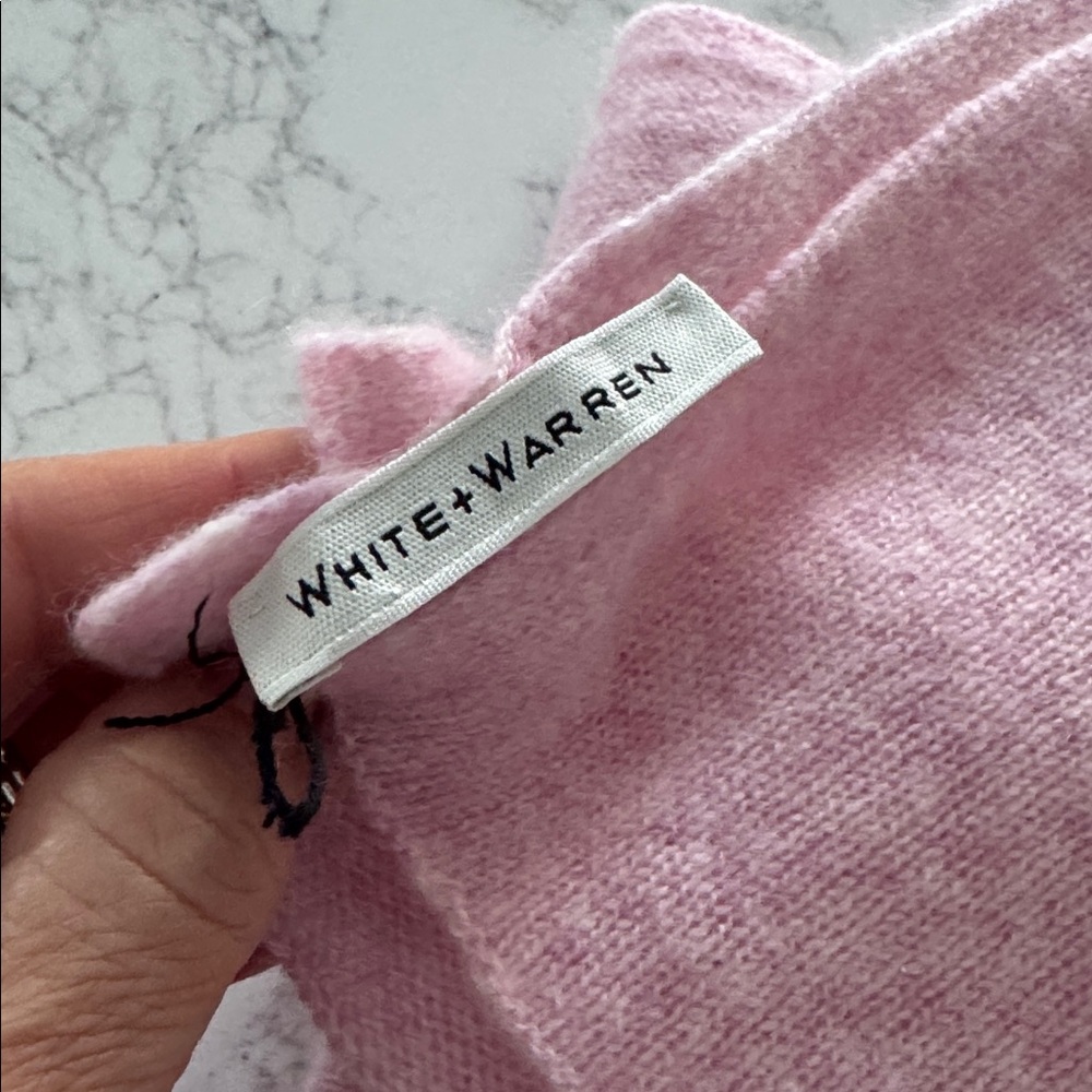 White + Warren 100% Cashmere Travel Wrap (light pink)